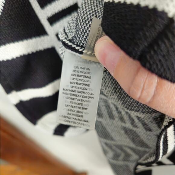 Vince Camuto Sleeveless Midi Bodycon Knit Dress Black/White Allover Print Sz XL - Picture 7 of 7